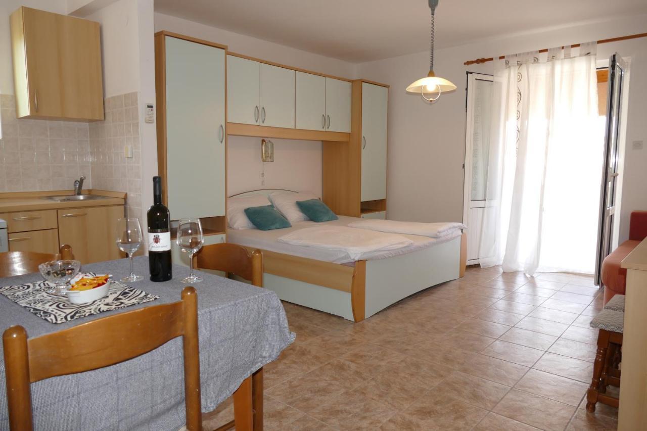 Apartments By The Sea Kampor, Rab - 5037 ภายนอก รูปภาพ
